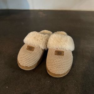 UGG Slippers Size 7
